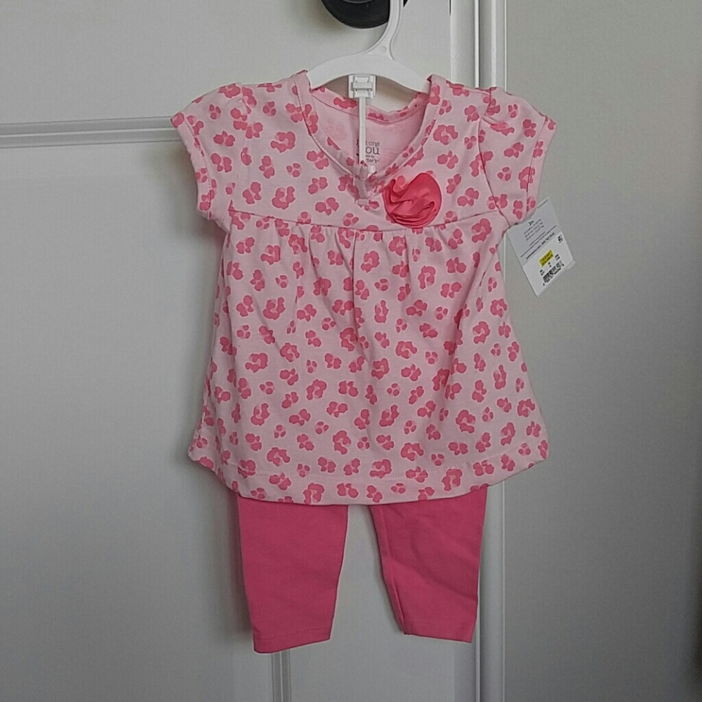 Carter's outfit