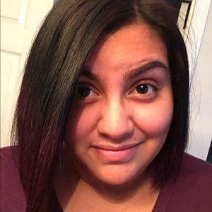 Meet your Posher, Isabel