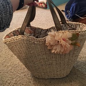 Super cute straw bag