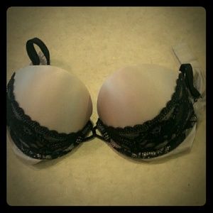 34B VS Miraculous Plunge