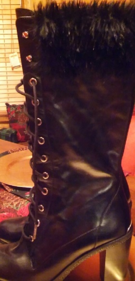 Michael Kors Boots - Picture 2 of 4