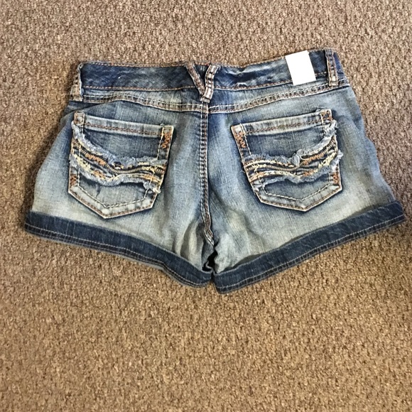Maurices denim shorts - Picture 2 of 2