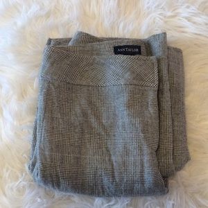 Ann Taylor SZ 2 Slacks Like New