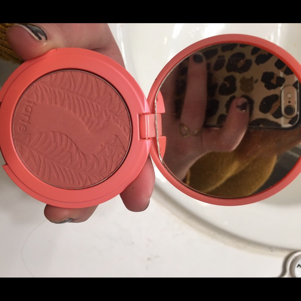 Tarte blush!