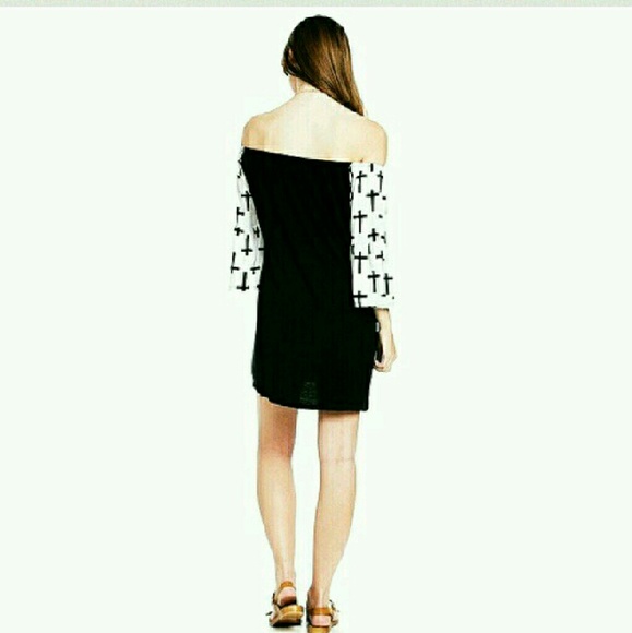 *Re-stocked Off-the-Shoulder "Black Cross" dress - Picture 4 of 5