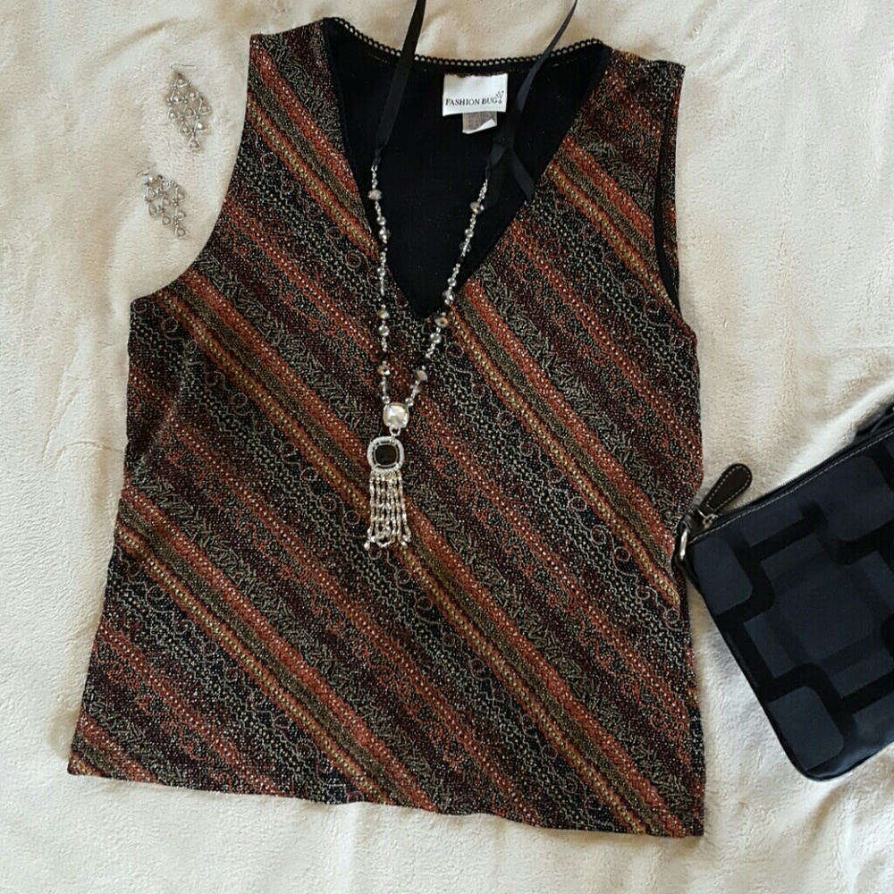 Sleeveless v-neck top
