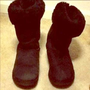 Black tall bailey UGGs