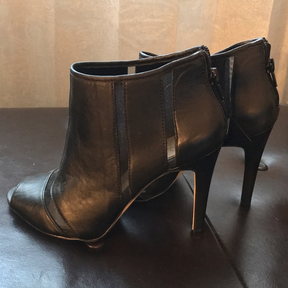 NWOT Jessica Simpson Peep Toe Booties