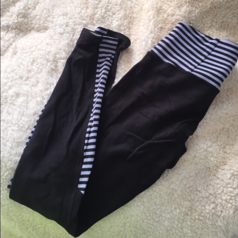 NOT FOR SALE Lululemon leggings!