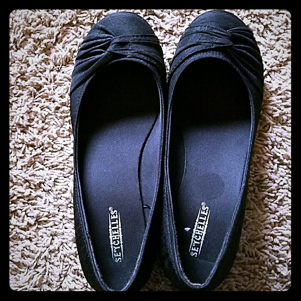 Slight wedge shoes