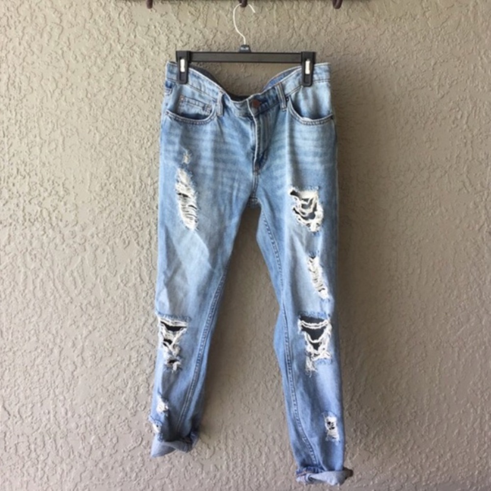 Distressed Boy friend jeans