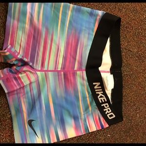 Woman's Nike Pro 3' shorts