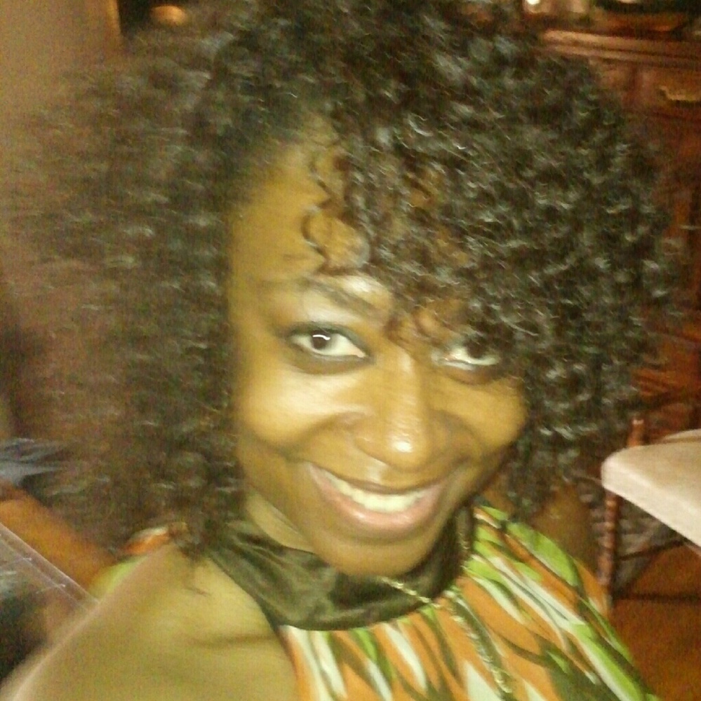 Meet your Posher, Katina