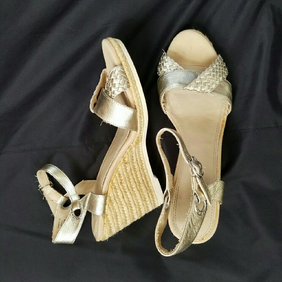 Sperry Shoes - 🎉SALE🎉Gold Sperry Top-Sider Wedges