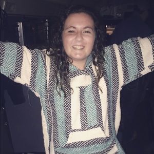 Meet your Posher, Alex