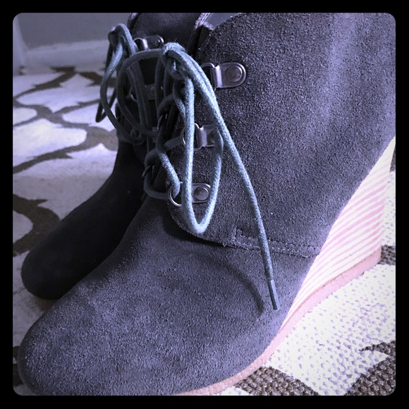 Size 9.5 Gray Suede Booties from Express - Picture 1 of 3
