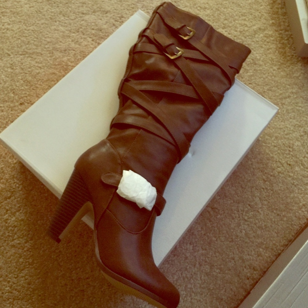 Eartha Boots