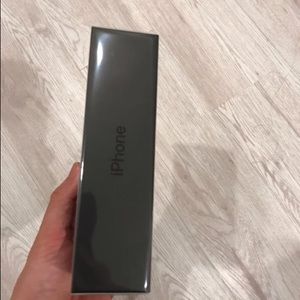 Unlocked IPhone 7 plus 128 GB