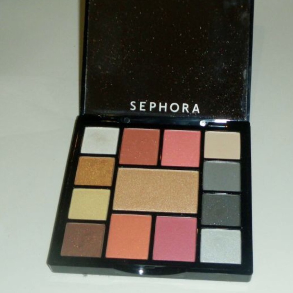 Sephora All Access Glam Palette - Picture 3 of 3