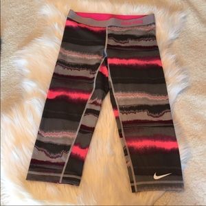 Nike pro capris