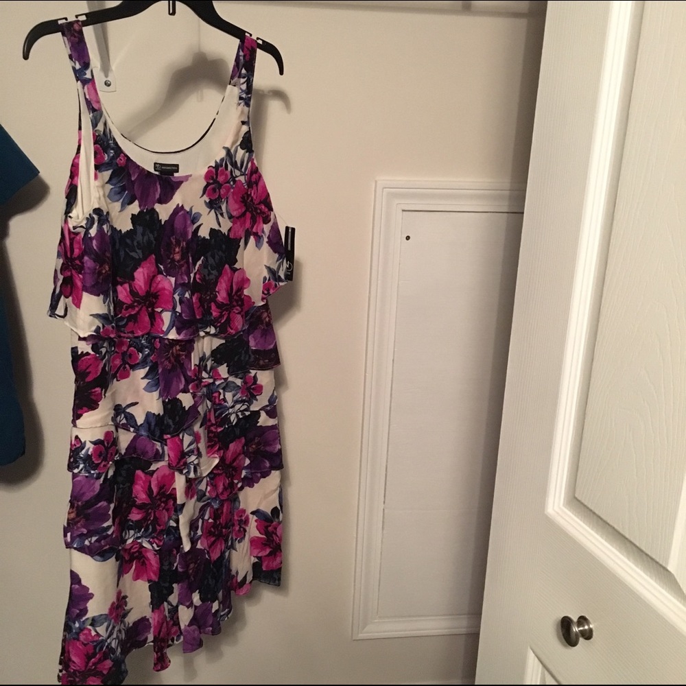 New Directions Ruffled Floral Dress