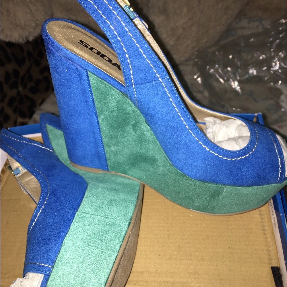 Wedge heels
