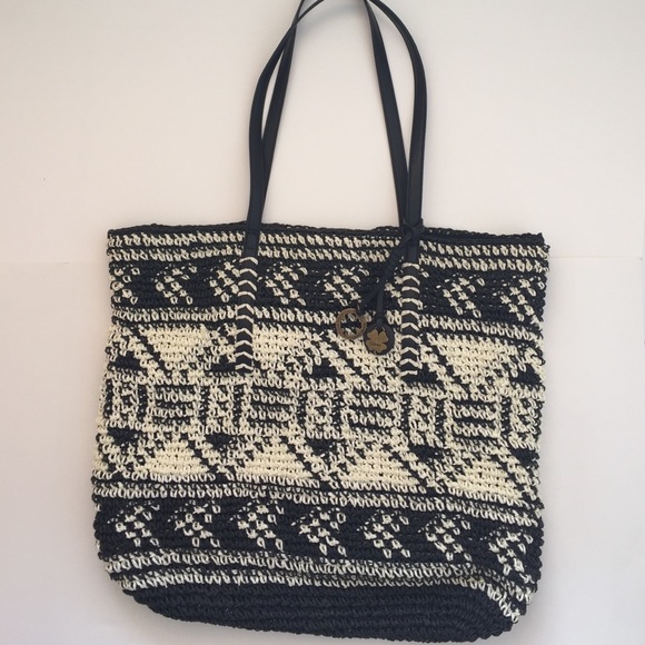 Lucky Brand Handbags - 💖Lucky Brand Raffia Tote Bag