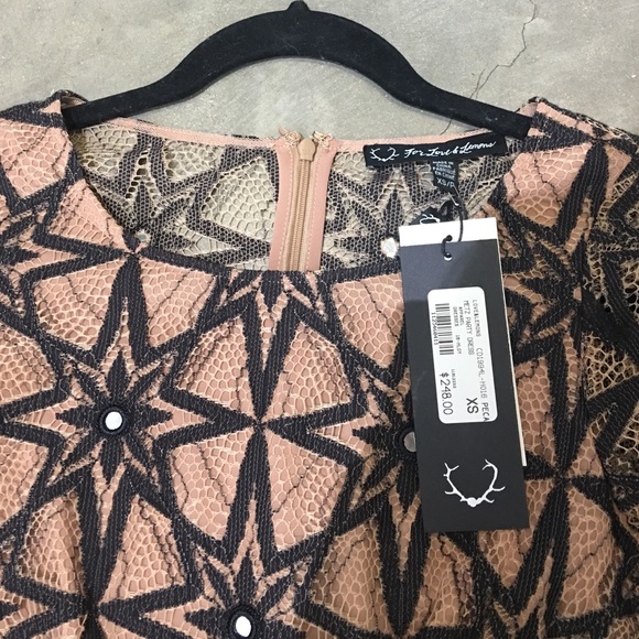 Dress - Picture 3 of 3