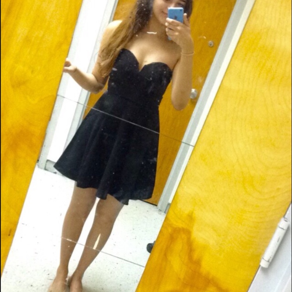 Little black Dress (New)