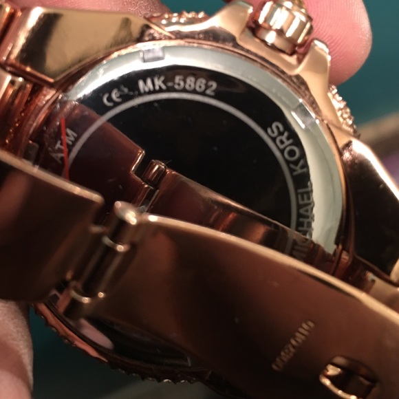 Brand new rose gold MK watch \