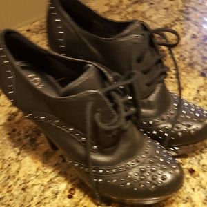 Black platform lace up bootie