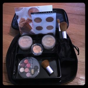 Sheer cover make up kit