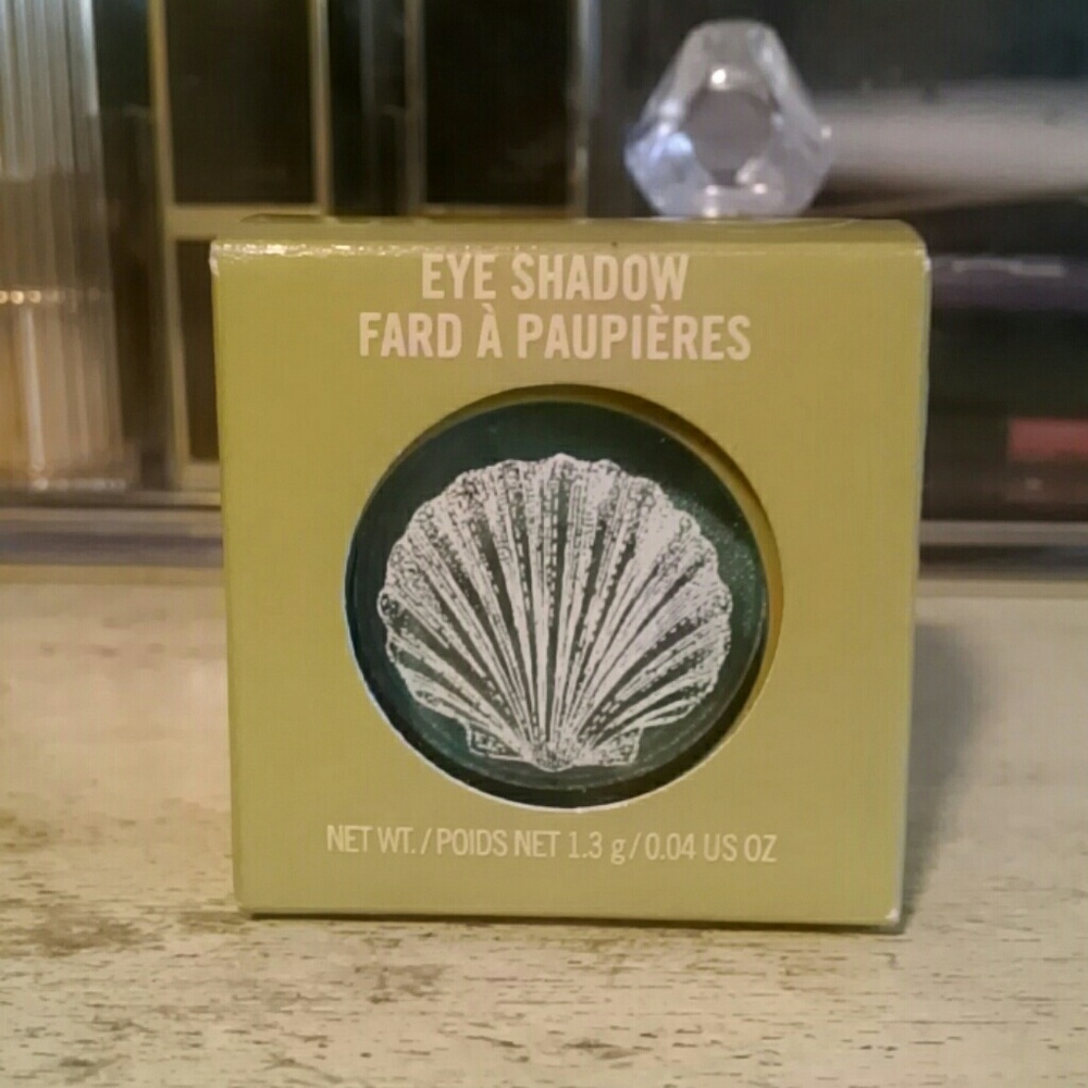 MAC LE "To The Beach" Eyeshadow & Tote Bag