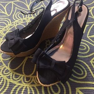 Black Bow Wedges