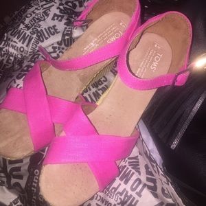 Tom wedges size 6