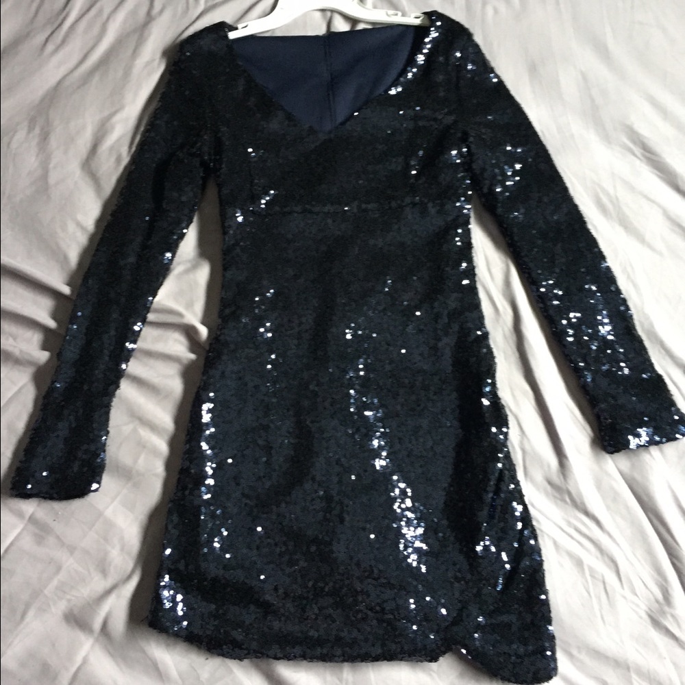 Navy Blue sequins cocktail dress. Size SMALL.