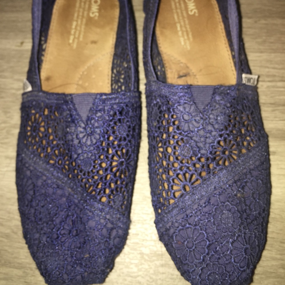 Navy crochet Toms