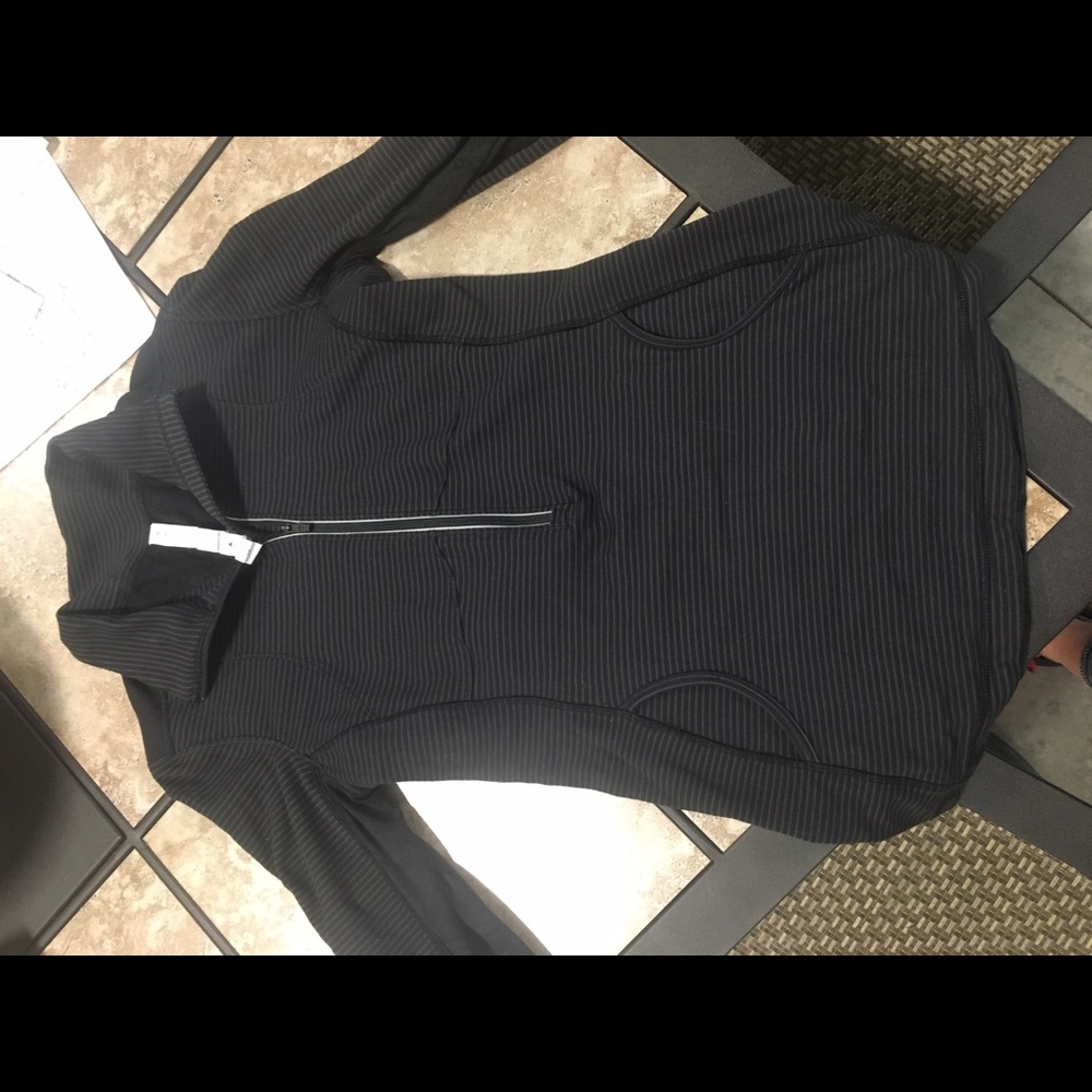 Lululemon long sleeve 1/2 zip
