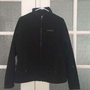 Black women's Patagonia softshell jacket