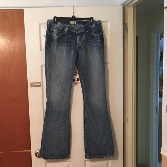 Gently used Buckle BKE Jeans - Picture 5 of 5