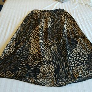 Print skirt, size 16, perfect condition