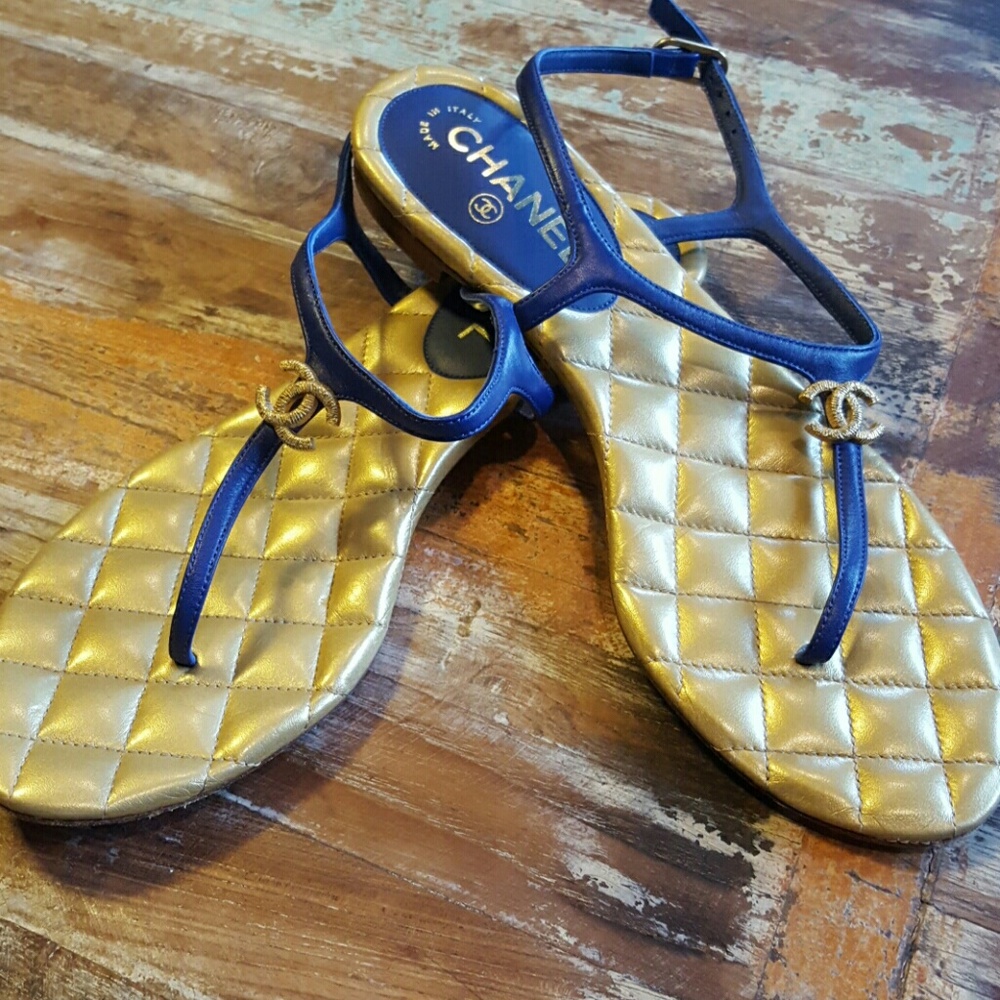 CHANEL Sandals