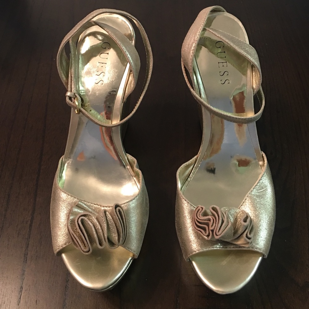 !!! NEW !!! GUESS Platform Wedge Heels