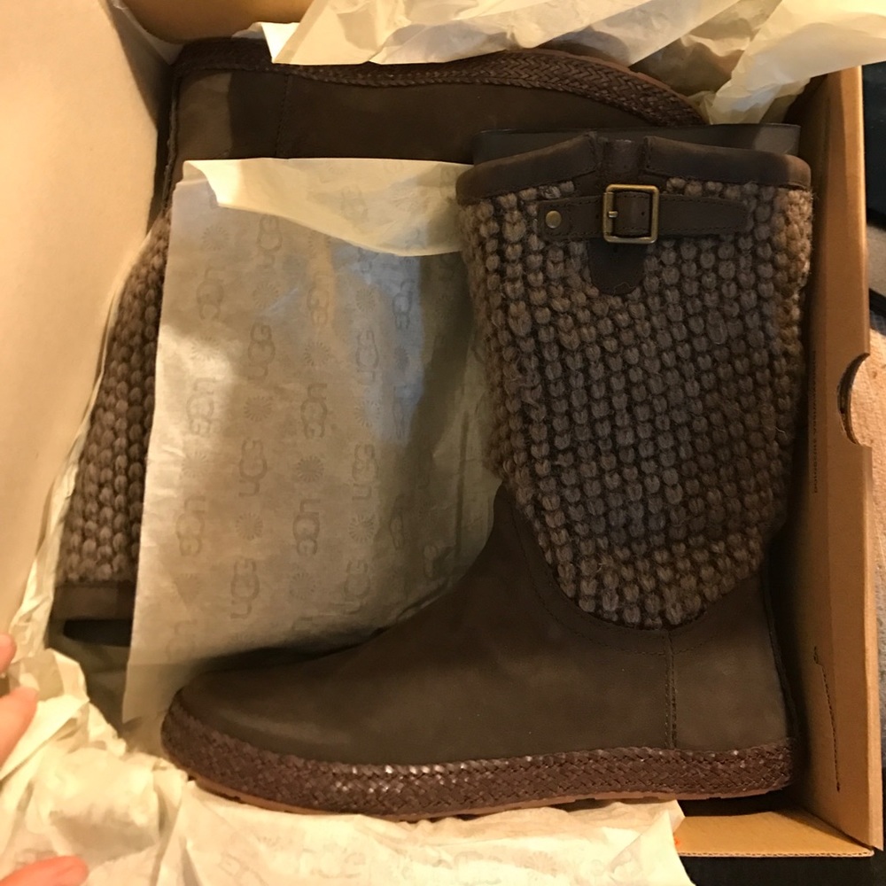 UGG Lyza Boot