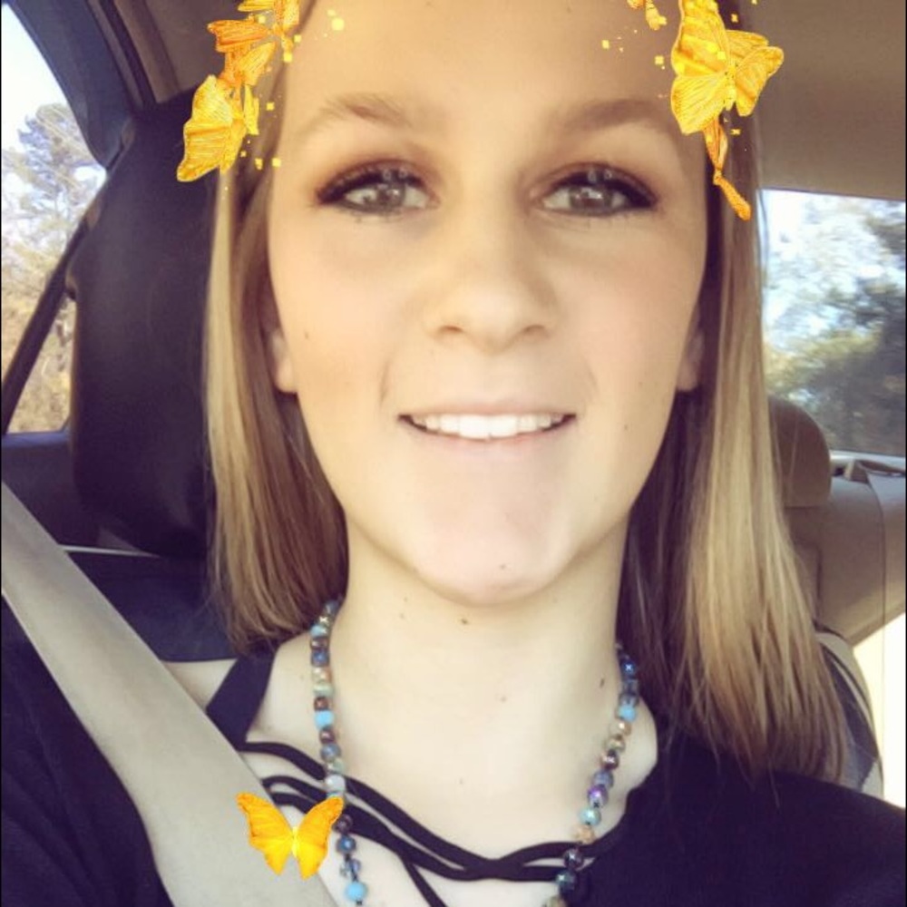 Meet your Posher, Kylee