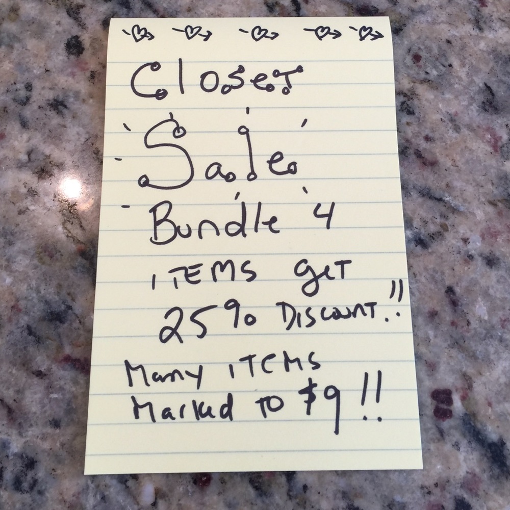 AMAZING CLOSET SALE!!!!😘😘😘😍😍😍🦋🦋🦋🌺🌺🌺🌺