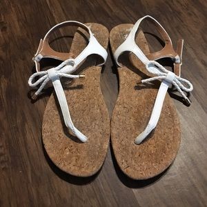 White size 10 sandals