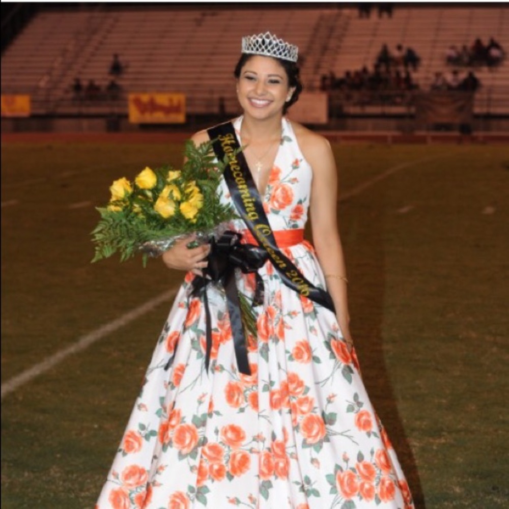 Meet your Posher, Isabelle