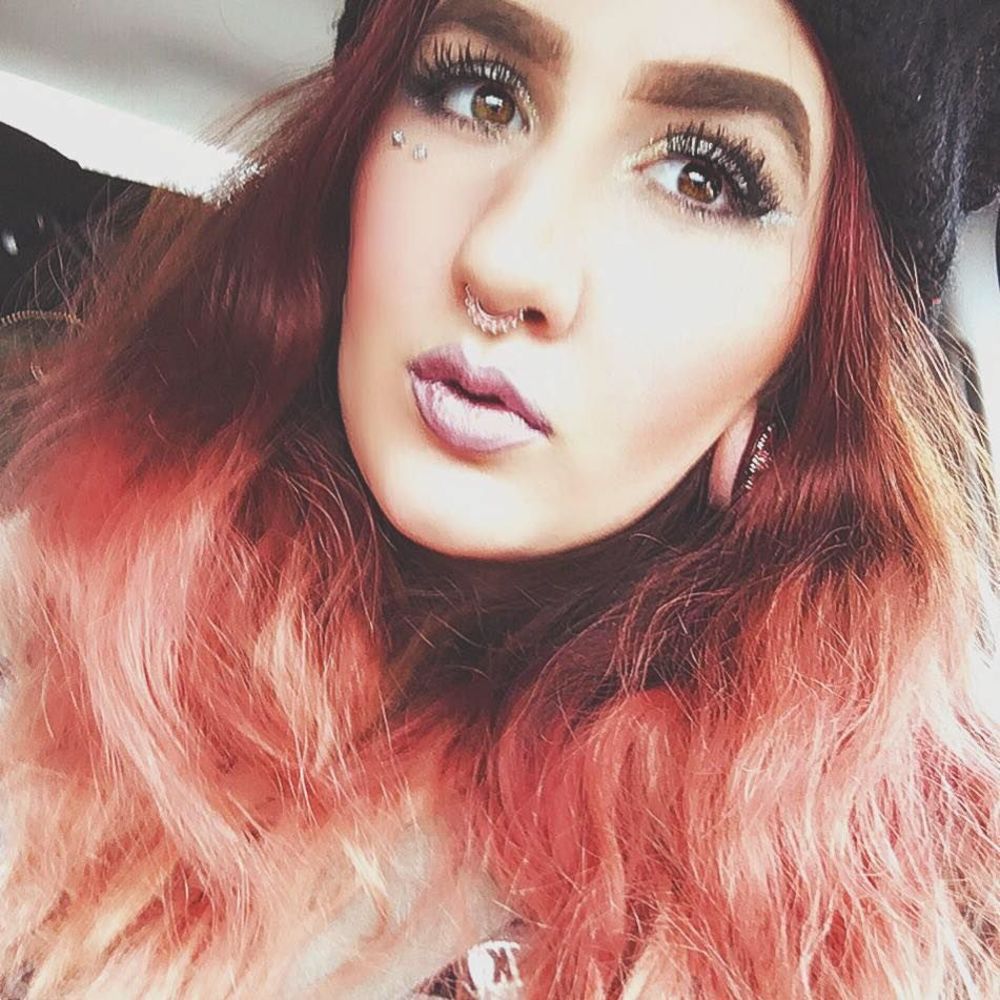 Meet your Posher, Caitlyn