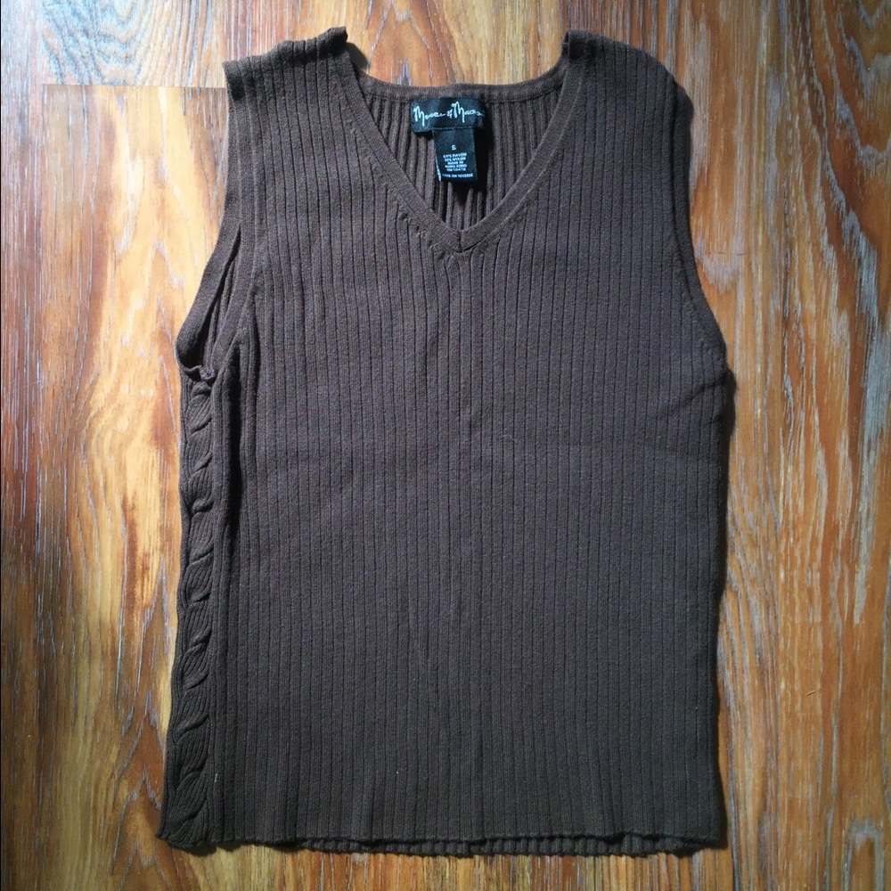 Brown knitted tank top